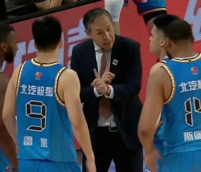 leyu-北京男篮不敌上海，豪华内线被打成纸老虎，许利民表态外援有差距